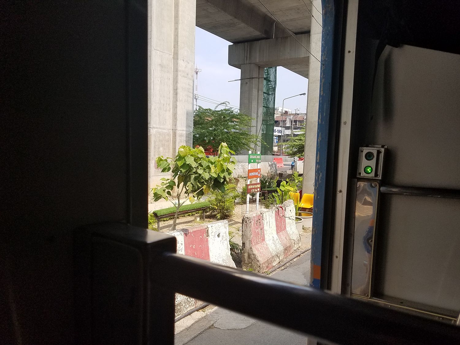 Chiang mai még elég messze van, de most még nem megyünk addig