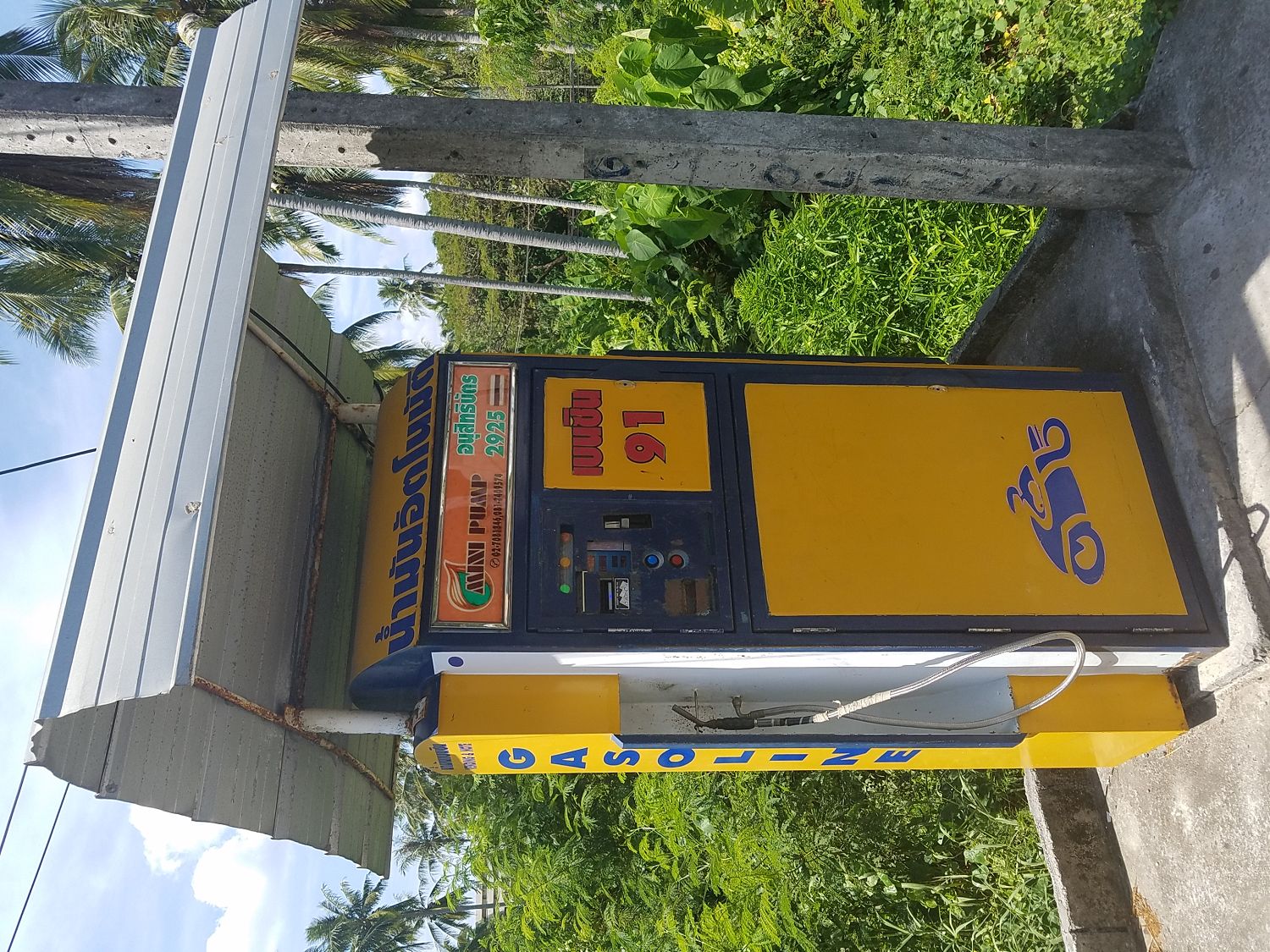 Mini benzinkút robogóknak